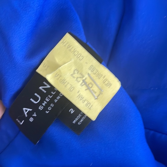 Dress// gown size 2 - Picture 8 of 8